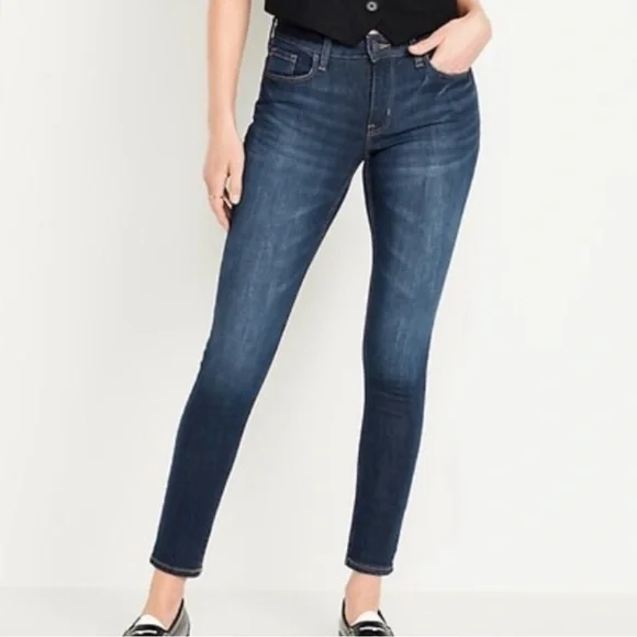 Old Navy Jeans Old Navy Curvy Profile Mid Rise Straight Leg